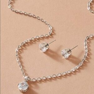 NEW!! 🤍 Necklace and Earring Set